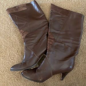 Leather boots, knee high, brown, size 8.